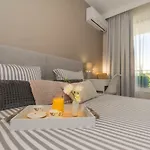 Apartament Center Kapana With Garage