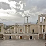 Center Kapana With Garage *
