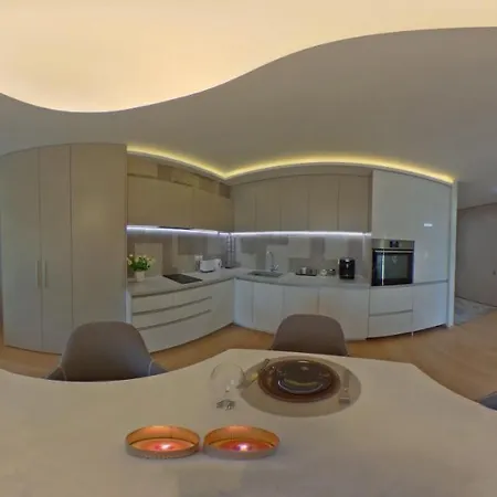 Center Kapana With Garage דירה