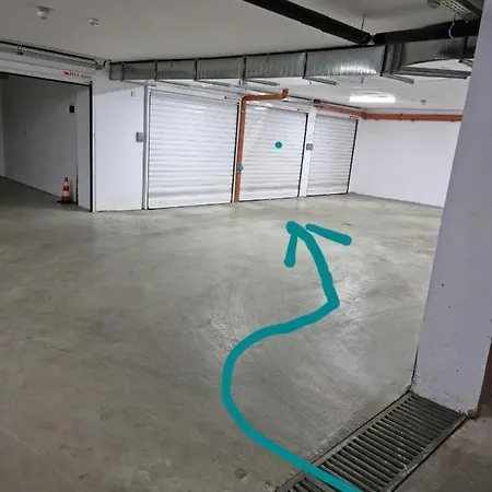 Apartment Center Kapana With Garage Plowdiw